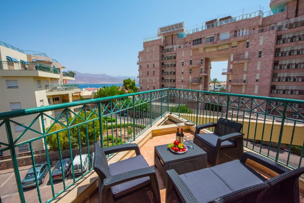 C Class Apartment Eilat Extérieur photo